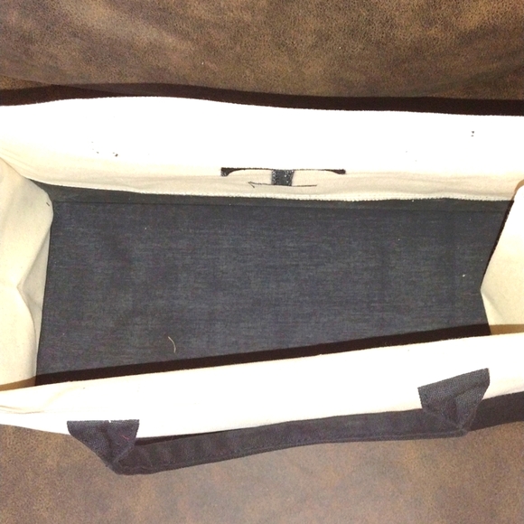 Large Talbot's Duffel / Tote Handbag in EUC - Cream color and Black - Picture 7 of 7